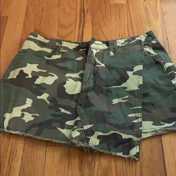 Mustard Seed Dresses & Skirts - Mustard Seed Camo Skirt